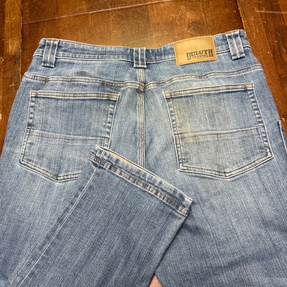 Duluth Trading Co Ballroom Double Flex Jeans Mens 34x32 Blue Light Wash Stretch